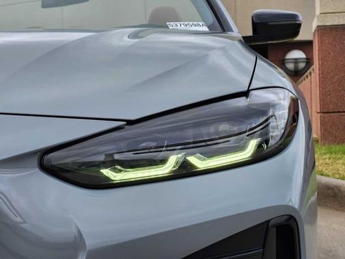 2023 BMW M440 i