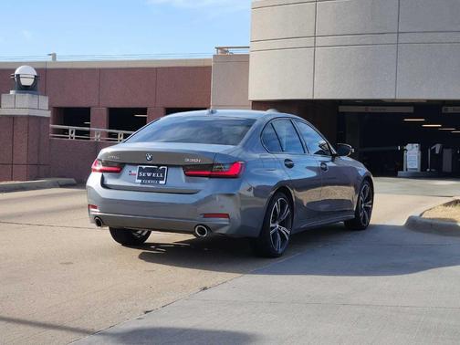 2023 BMW 330 i