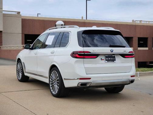 2024 BMW X7 xDrive40i