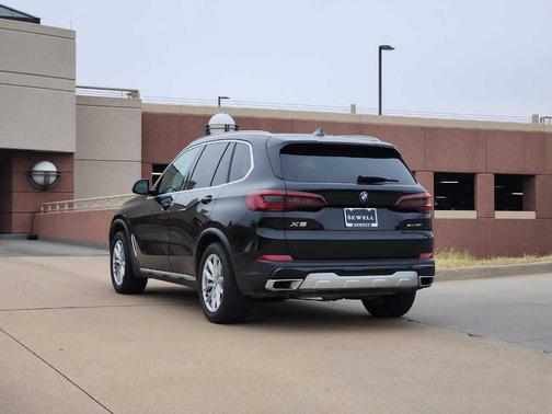 2023 BMW X5 sDrive40i