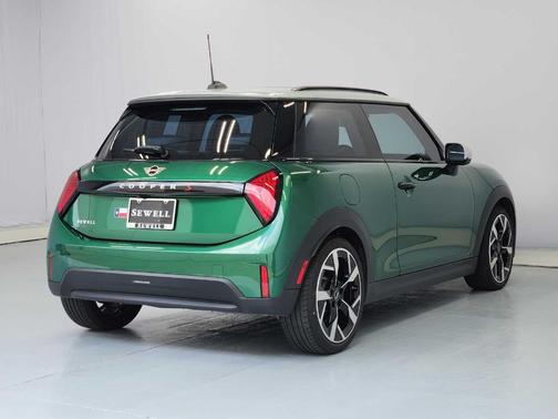 British Racing Green IV Metallic 2025 MINI Hardtop S
