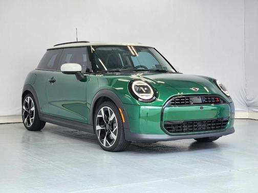British Racing Green IV Metallic 2025 MINI Hardtop S