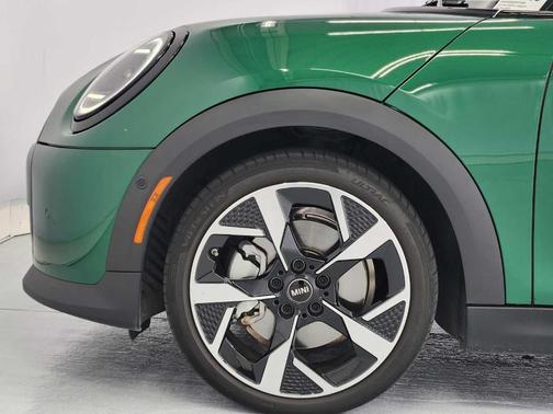 British Racing Green IV Metallic 2025 MINI Hardtop S