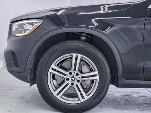Black 2021 Mercedes-Benz GLC 300 Base