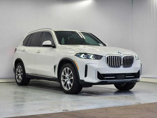 Alpine White 2026 BMW X5 xDrive40i