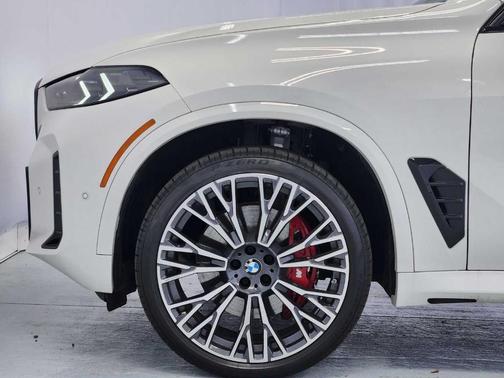 Alpine White 2026 BMW X5 xDrive40i
