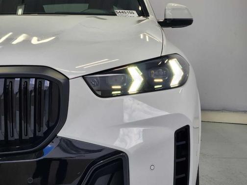 Alpine White 2026 BMW X5 xDrive40i