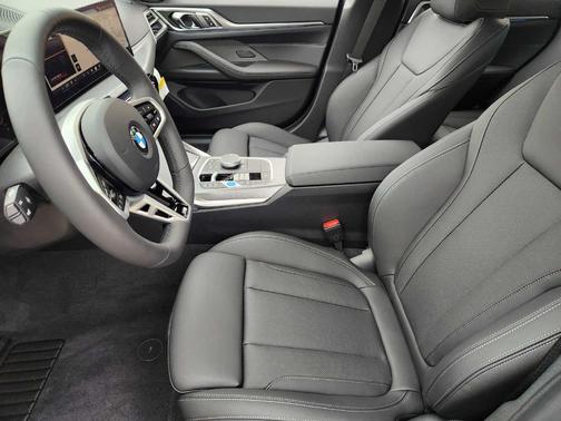 Portimao Blue Metallic 2026 BMW i4 Gran Coupe xDrive40