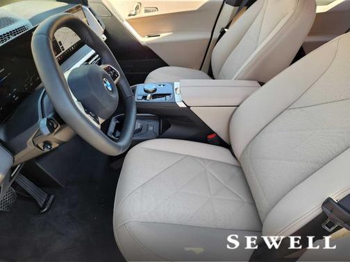 2026 BMW iX xDrive60