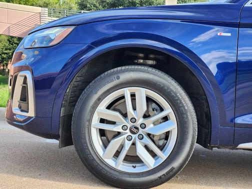 2023 Audi Q5 45 S line quattro Premium