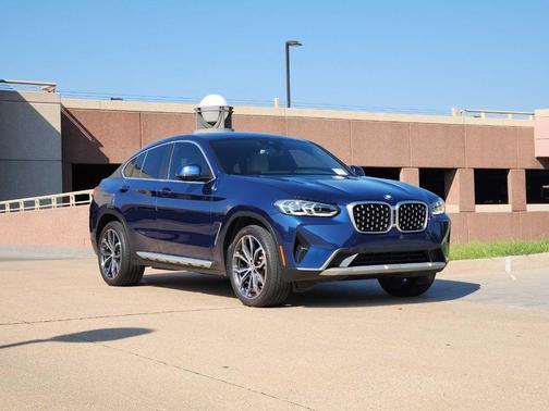 2025 BMW X4 xDrive30i