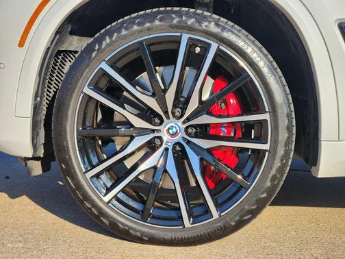 2023 BMW X5 M50i