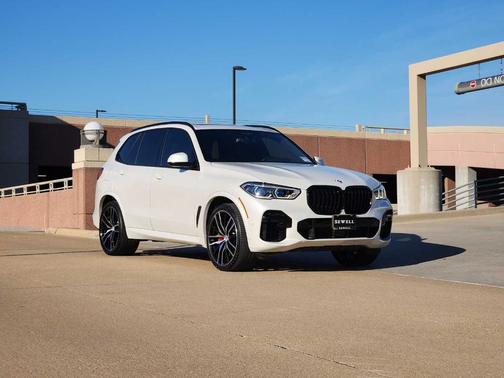 2023 BMW X5 M50i