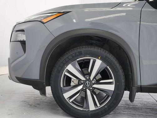 Boulder Gray Metallic 2025 Nissan Rogue SL
