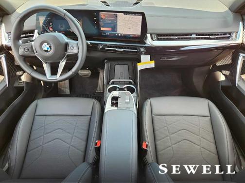 2025 BMW X2 xDrive28i