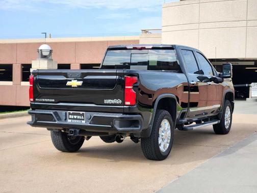 2024 Chevrolet Silverado 2500 High Country
