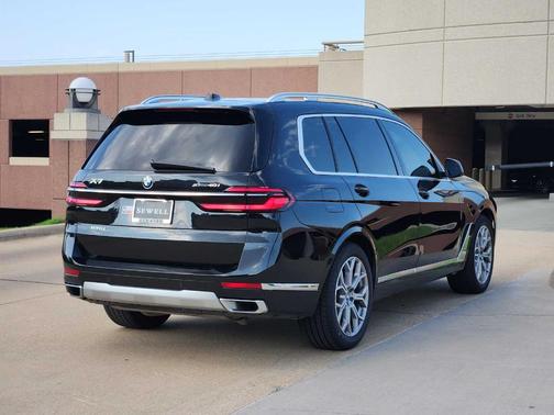 2024 BMW X7 xDrive40i
