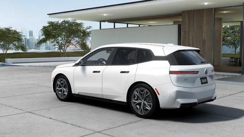2026 BMW iX xDrive45