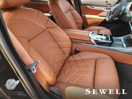 2025 BMW 760 760i xDrive
