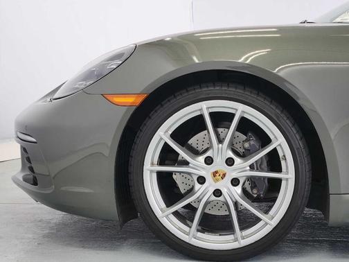 Agate Gray Metallic 2021 Porsche 718 Boxster