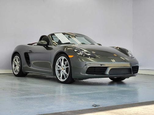 Agate Gray Metallic 2021 Porsche 718 Boxster
