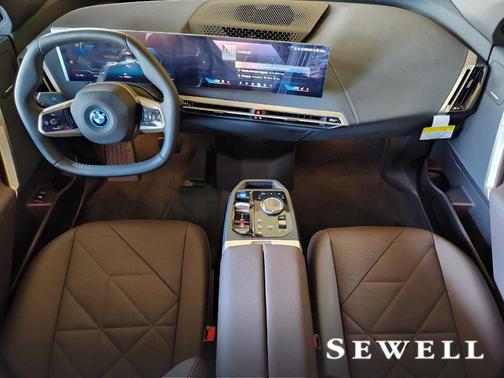 2025 BMW iX xDrive50