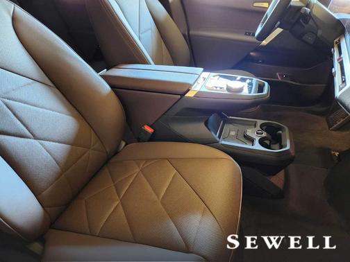 2025 BMW iX xDrive50