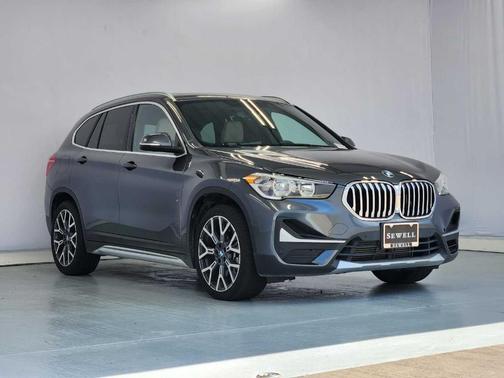 Mineral Gray Metallic 2021 BMW X1 sDrive28i
