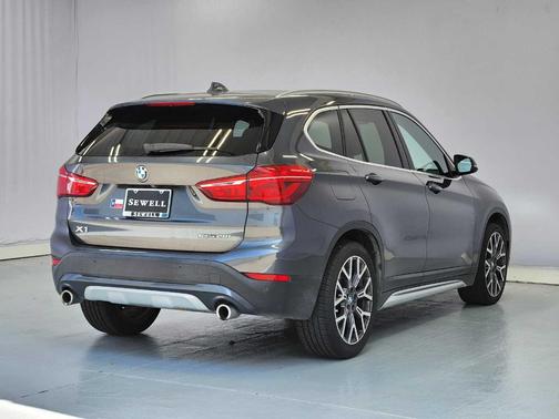 Mineral Gray Metallic 2021 BMW X1 sDrive28i
