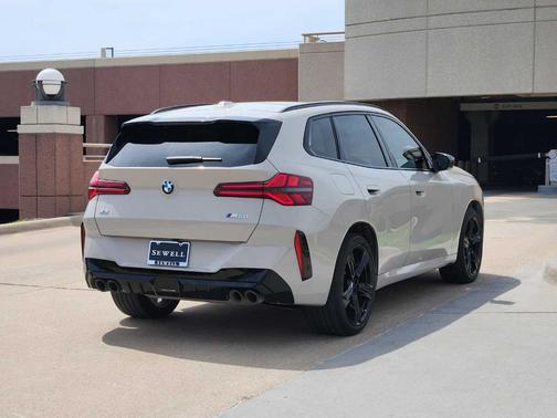 Dune 2025 BMW X3 M50 xDrive