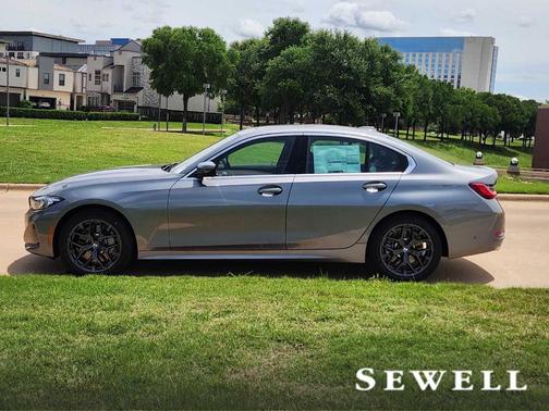2025 BMW 330 i xDrive