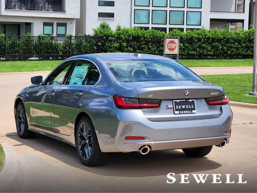 2025 BMW 330 i xDrive
