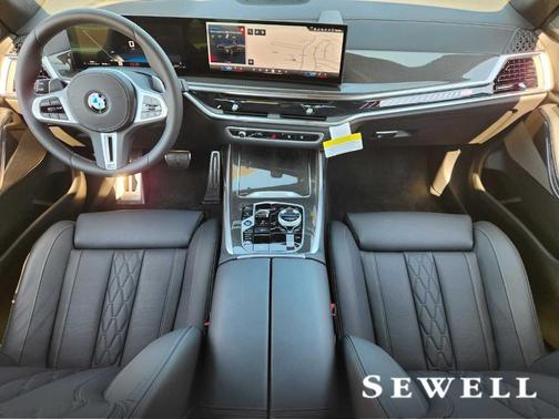 2026 BMW X7 M60i