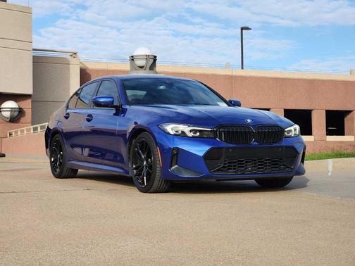 Portimao Blue Metallic 2023 BMW 330 i