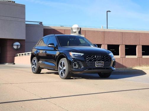 2022 Audi Q5 45 S line Prestige