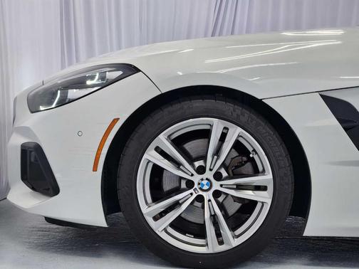 2025 BMW Z4 sDrive30i