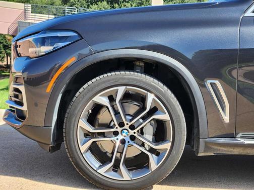 2023 BMW X5 sDrive40i