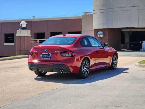2024 BMW 230 i