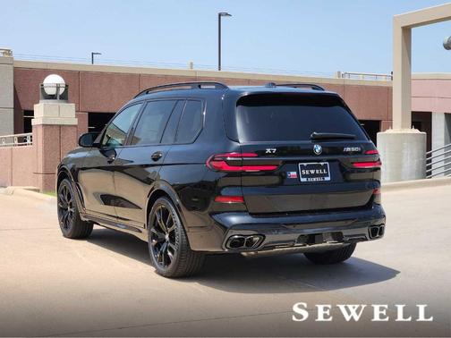 2026 BMW X7 M60i