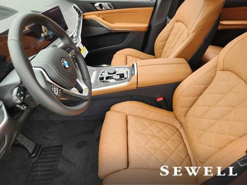 Gray Metallic 2026 BMW X5 xDrive40i