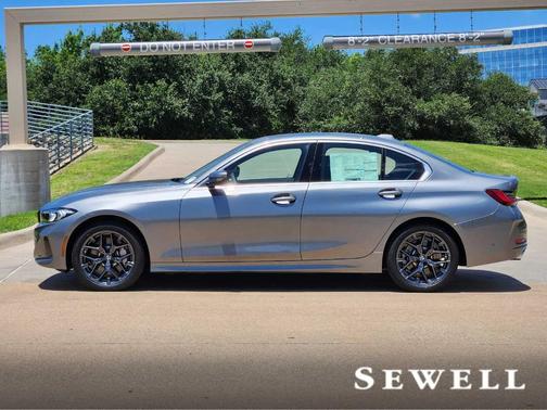 2025 BMW 330 i xDrive