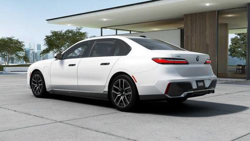 2026 BMW 750e xDrive
