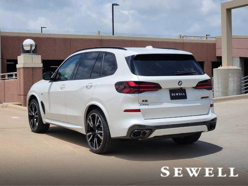 2026 BMW X5 M60i
