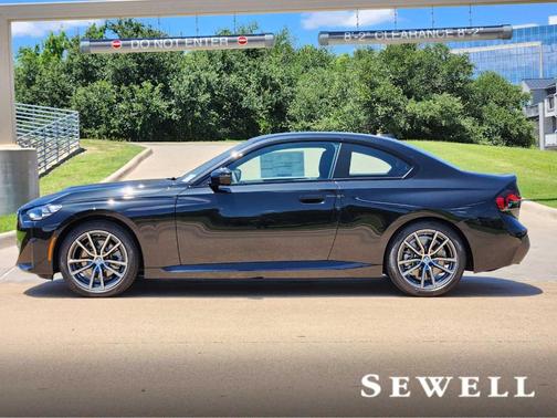 2025 BMW 230 i