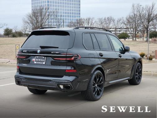 2025 BMW X7 xDrive40i