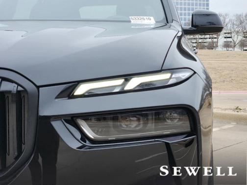 2025 BMW X7 xDrive40i