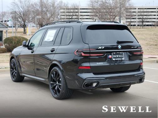 2025 BMW X7 xDrive40i