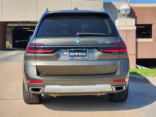 2024 BMW X7 xDrive40i