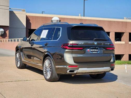 2024 BMW X7 xDrive40i