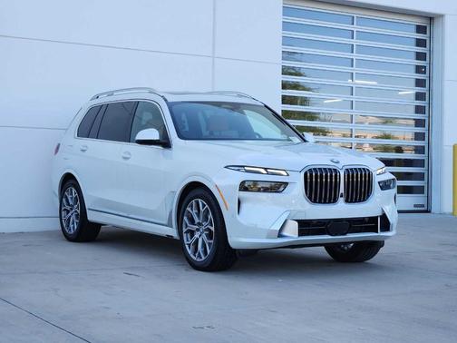 2025 BMW X7 xDrive40i